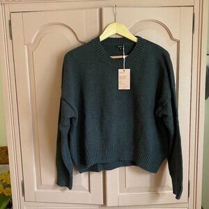 NWT Quince Organic Cotton Boyfriend Crew Sweater